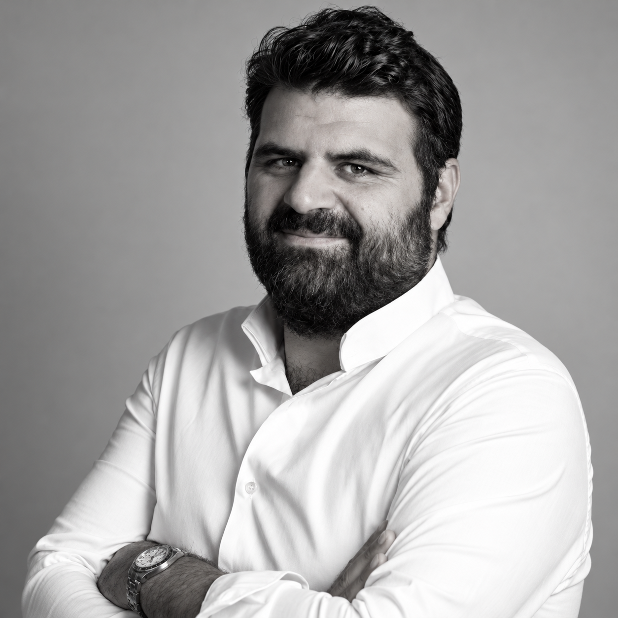 Portrait en noir et blanc de Paul Guez, fondateur de Soul Design